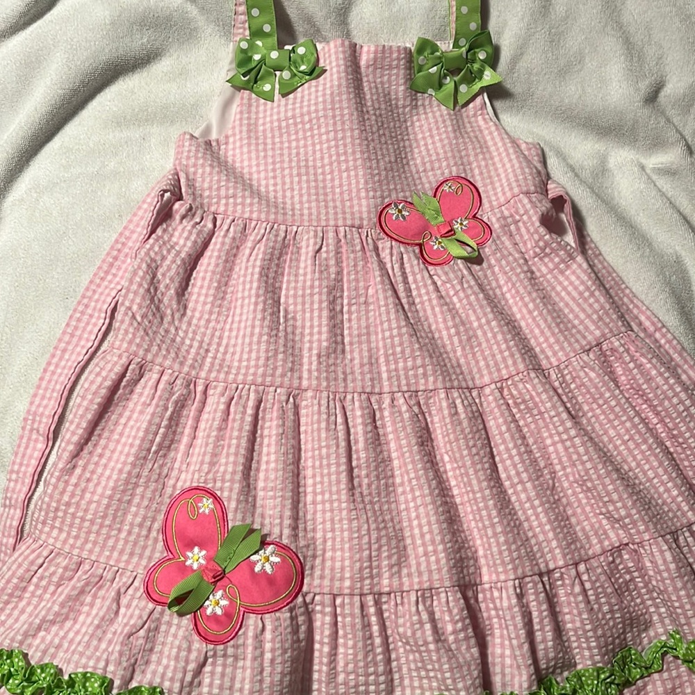 Brand Emily Rose sz6 like new no stains o holes